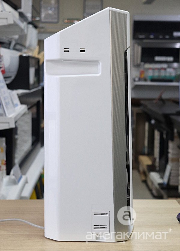 Очиститель-увлажнитель воздуха Panasonic F-VXR50R-W белый 